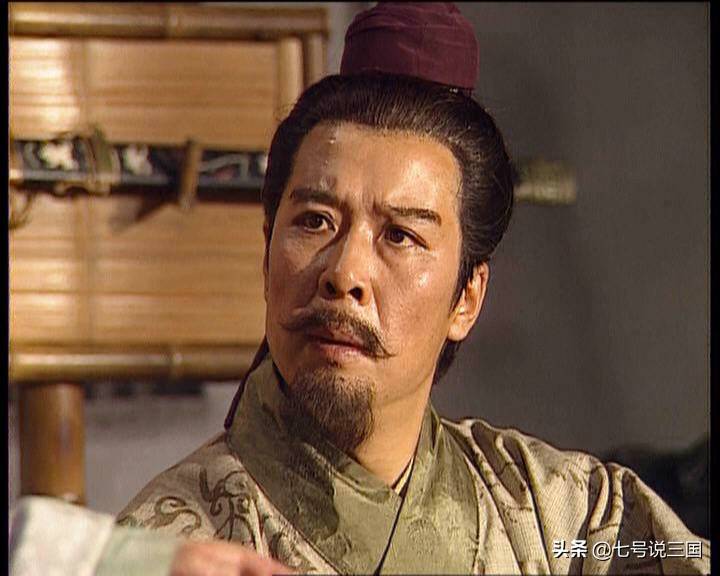 关羽连庞德都打不过,能打得过马超吗?正史上两人不在一个级别