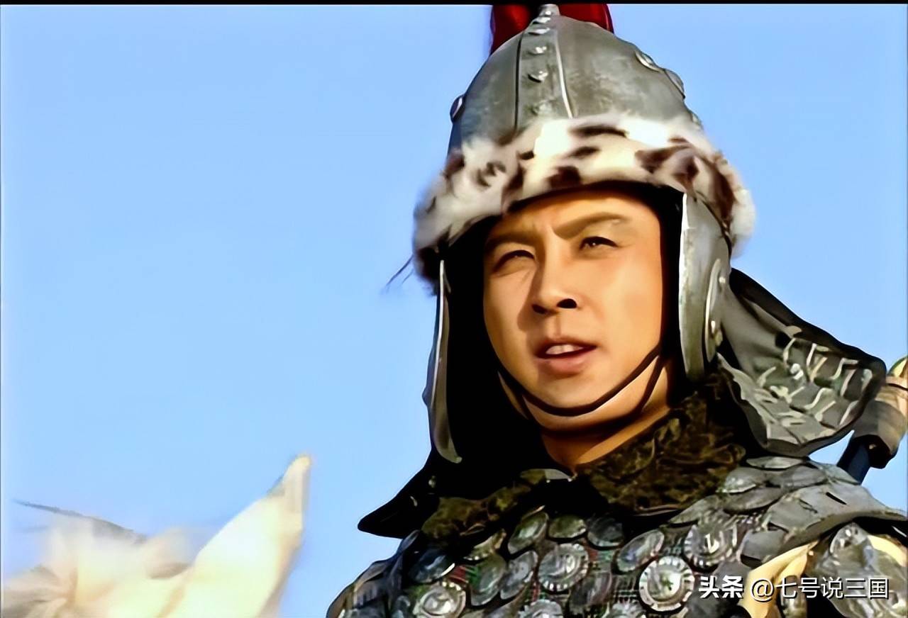 关羽连庞德都打不过,能打得过马超吗?正史上两人不在一个级别