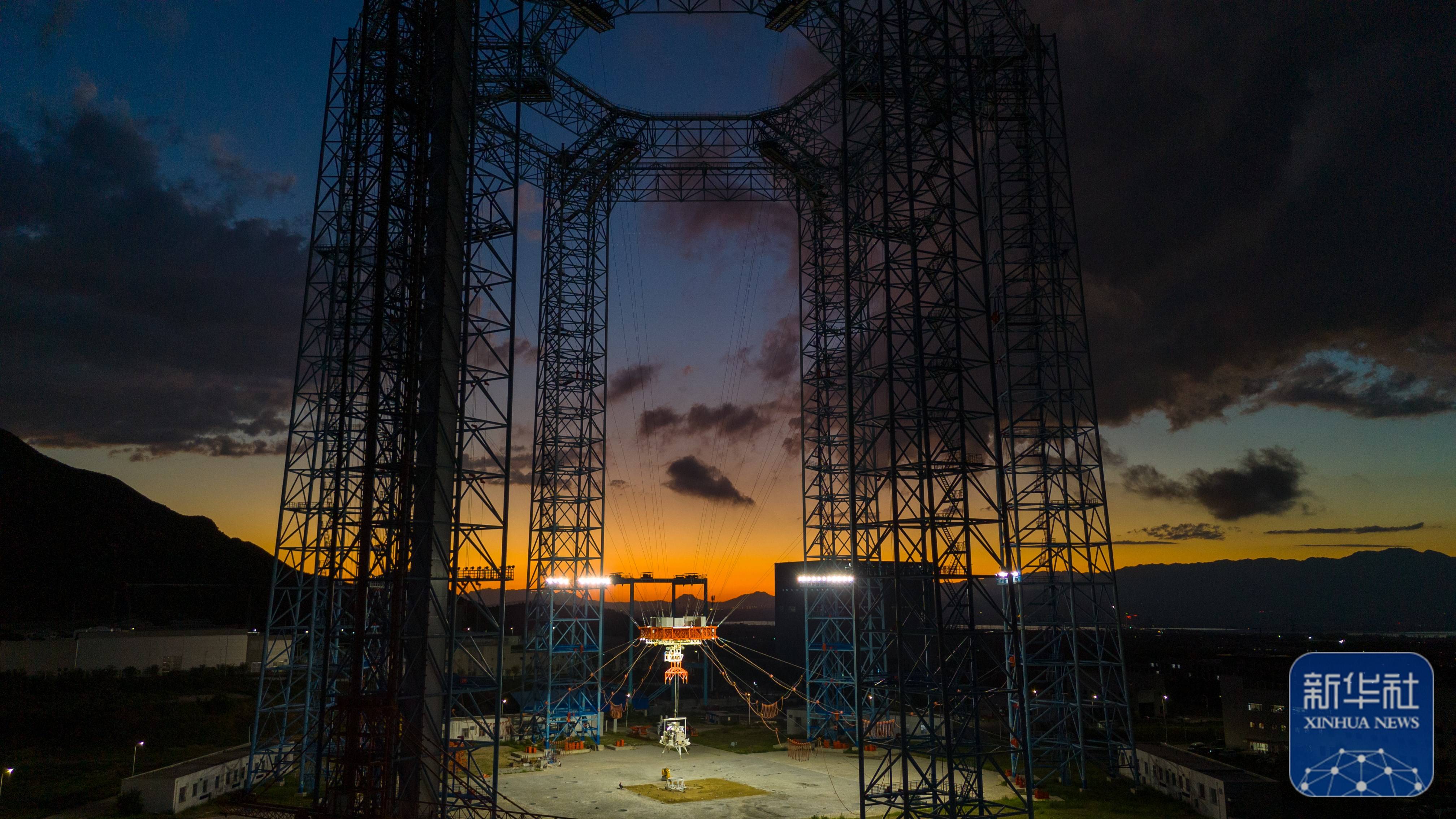 我国首次完成载人月球探测任务揽月月面着陆器着陆起飞综合验证试验