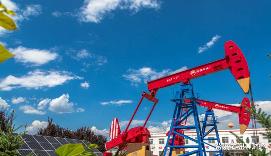 莫迪担忧的一幕已出现，俄罗斯通告印度，买石油必须用人民币支付