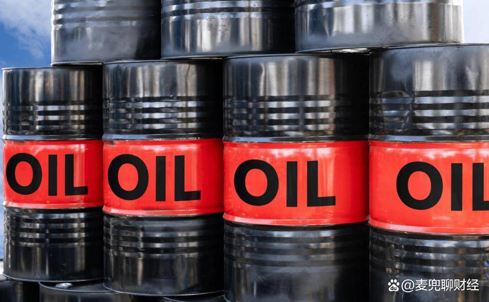 莫迪担忧的一幕已出现，俄罗斯通告印度，买石油必须用人民币支付