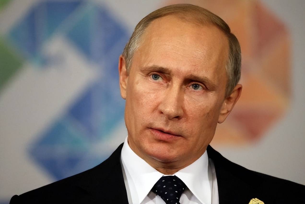 莫迪担心的一幕已出现,俄罗斯通告印度,买石油必须用人民币支付