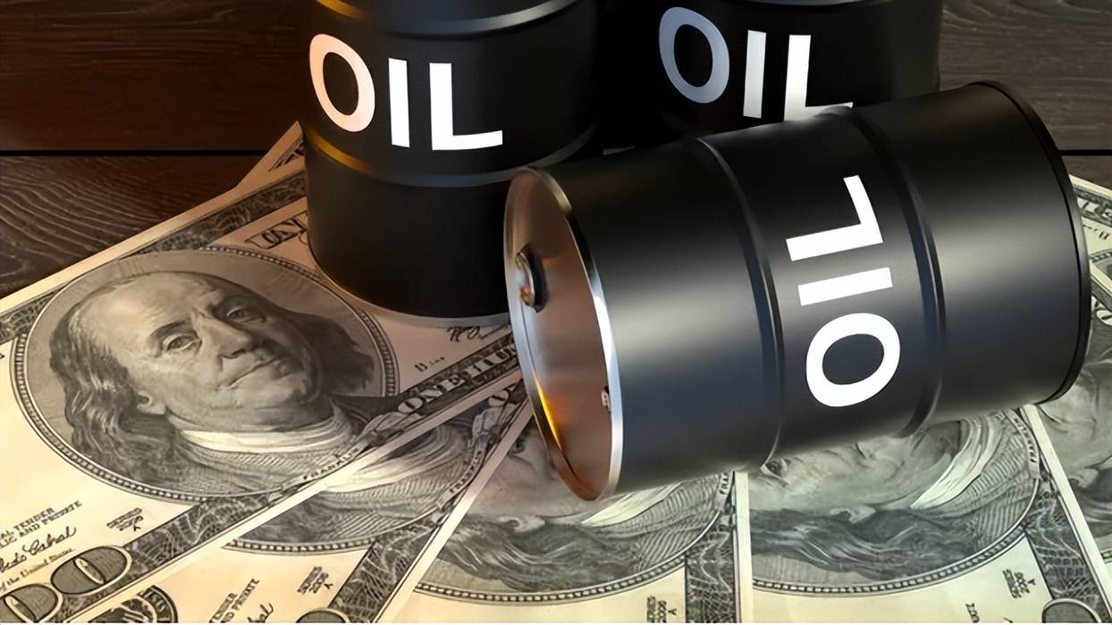 莫迪担心的一幕已出现,俄罗斯通告印度,买石油必须用人民币支付