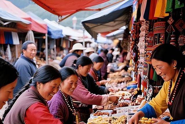 亚洲最穷的国家不丹：如果拿10元人民币，在不丹集市能买什么？