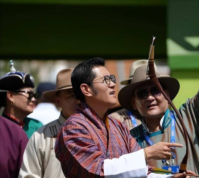 亚洲最穷的国家不丹：如果拿10元人民币，在不丹集市能买什么？