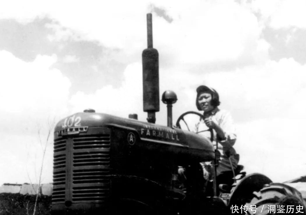 黑龙江女孩梁军：11岁嫁表哥，因能力出众被印人民币上，高寿90岁